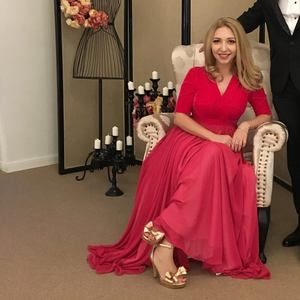 Meet your Posher, Daniela